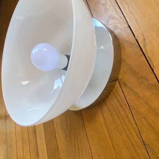 Image 1 of Wand- of plafondlamp, halfrond, van wit opaalglas met een rozet van roestvrij staal.