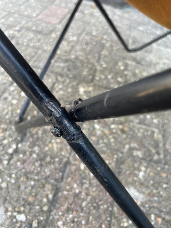 Image 1 of Jaren 60 vlinderstoel met tuiglederen zitting