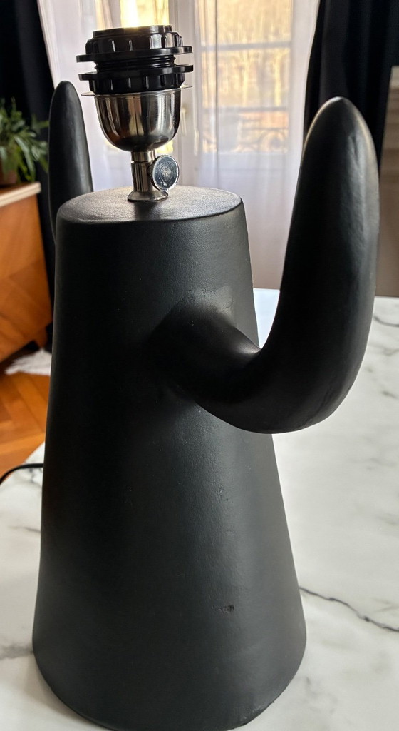 Image 1 of XL-Tischleuchte, mattschwarzes Terrakotta