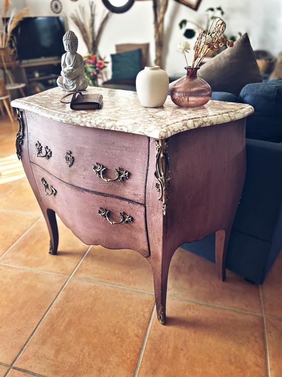 Pretty Louis XV style patinated antique chest of drawers, Powdered violet and marble, Wood, Purple (photo 8 of 15)