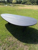 Table en forme de larme