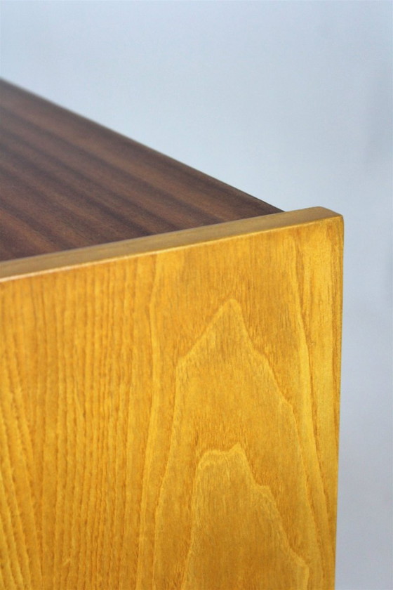 Credenza Mid-Century Modern restaurata in mogano e frassino di UP Zavody, anni '60 – Credenze, Wood (photo 23 of 24)