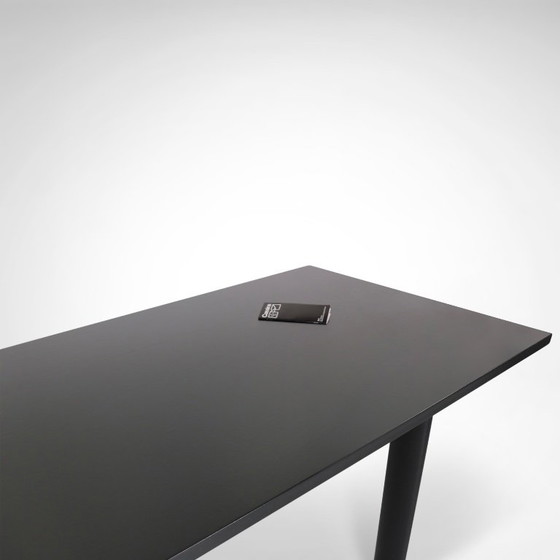 Tavolo da pranzo LC6 in acciaio e legno di Le Corbusier et al. per Cassina anni '80 – Tavoli da pranzo, Metal (photo 5 of 10)