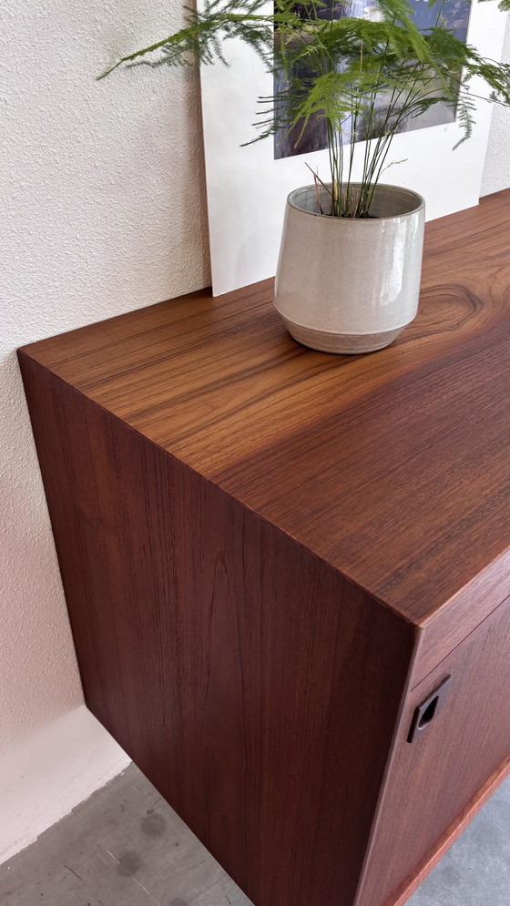 Image 1 of Buffet bas vintage danois en teck