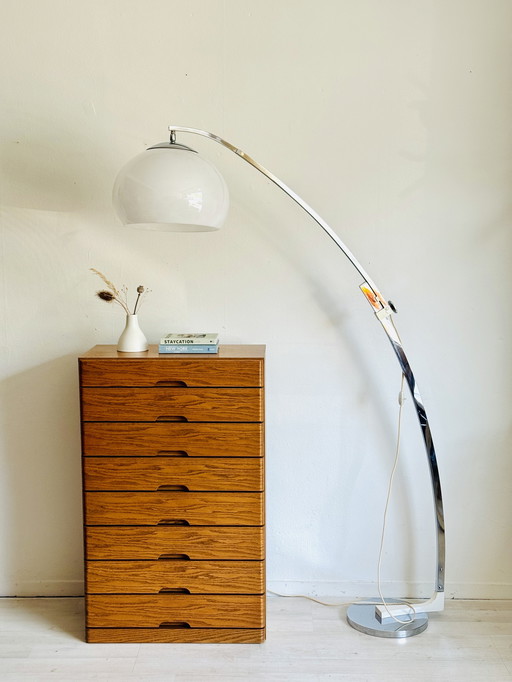 Vintage Bogenlampe Space Age 1970er Chrom weißer Schirm