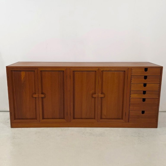 Image 1 of Teak dressoir Deens jaren 70 Skovby Møbelfabrik