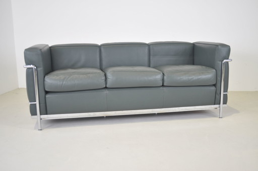 Divano LC2 di Cassina di Le Corbusier