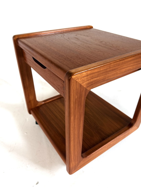 Vintage cube-shaped teak trolley, Salin Nyborg ‘70 – Bar carts, Wood, Plastic (photo 5 of 9)
