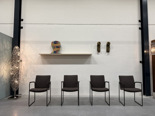 4 Leolux Talos eetkamerstoel Feltwool bruin