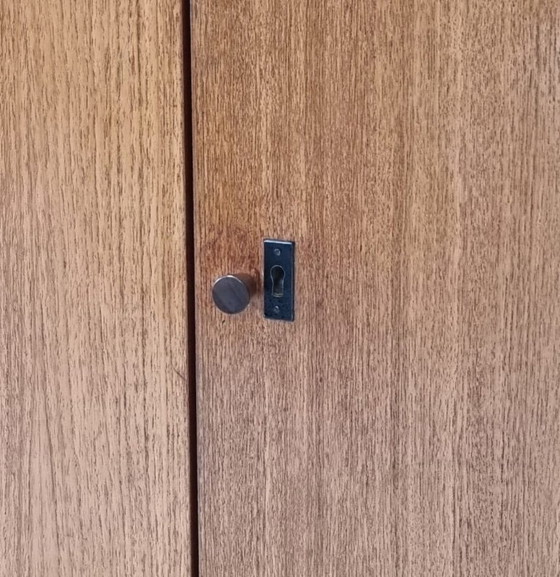 Mid Century Kleiderschrank – Kleiderschränke, Wood (photo 9 of 20)