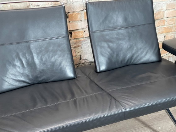 Image 1 of Vitra Area 3 posti