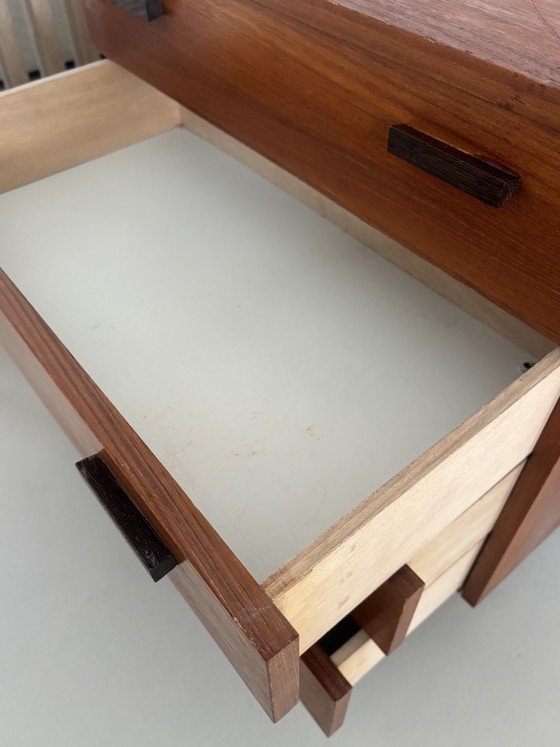 Image 1 of Deens teak jaren 60 ladekastje 
