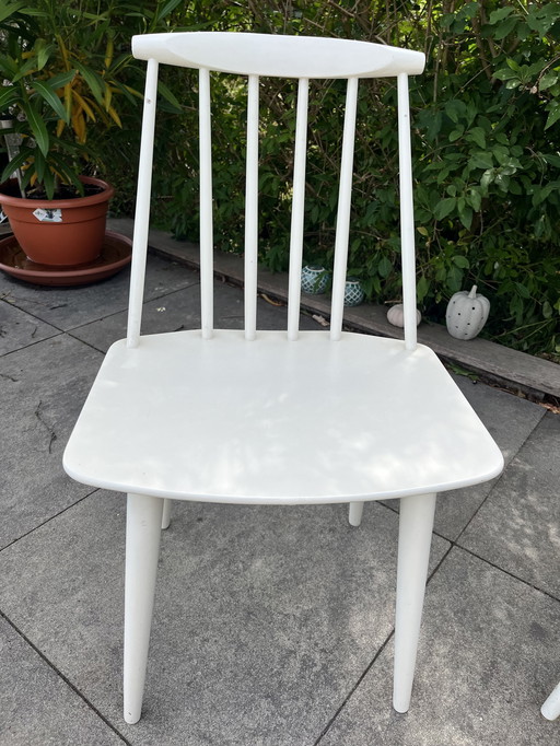 Sedia J 77 di Folke Palsson, danese, del Medioevo moderno, di FDB Mobler