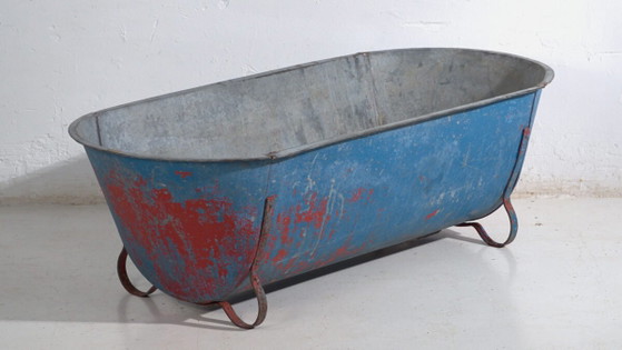 Baignoire ancienne en zinc galvanisé – Bac industriel européen – circa 1900 #1 – Cache pots, Iron, Rustic (photo 3 of 39)