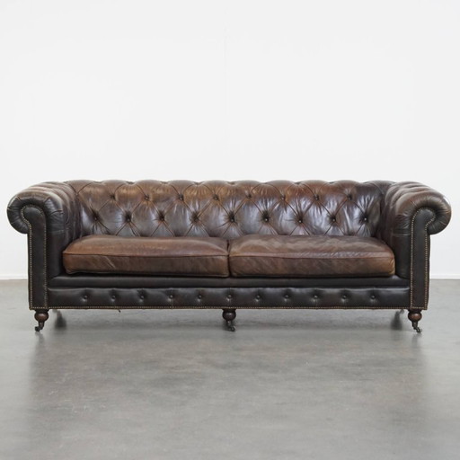 Luxury cowhide leather 3-seater chesterfield sofa on wheels