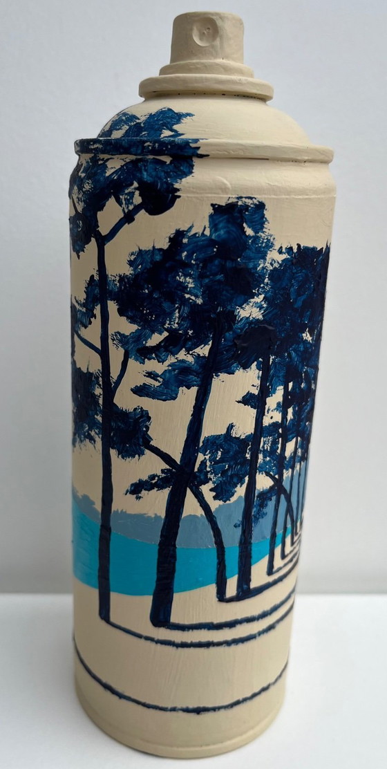 Image 1 of Acrylique sur bombe aerosol