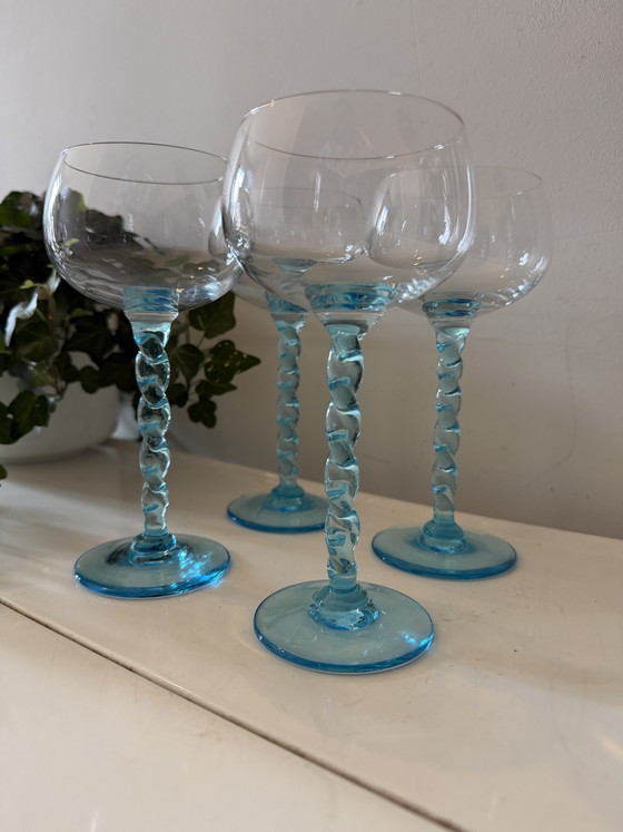 Ensemble de 4 verres à vin vintage à tiges torsadées bleu clair – Verres et carafes, Crystal (photo 3 of 5)