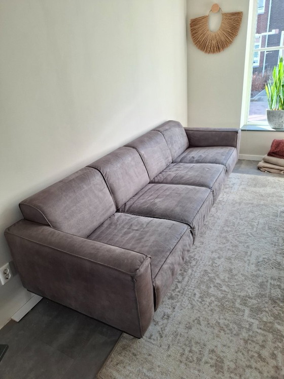 Image 1 of ¡Hermoso sofá de 4 plazas y reposapiés en ecopiel, gris oscuro!