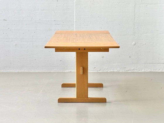 Image 1 of Scandinavian-style oak dining table with extendable ends, 1970s