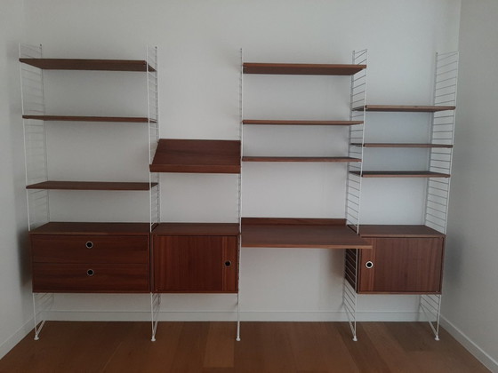 Image 1 of WANDGESTALTUNG STRINGMÖBEL