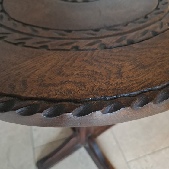 Image 1 of MESA ANTIGUA DE ROBLE TALLADO