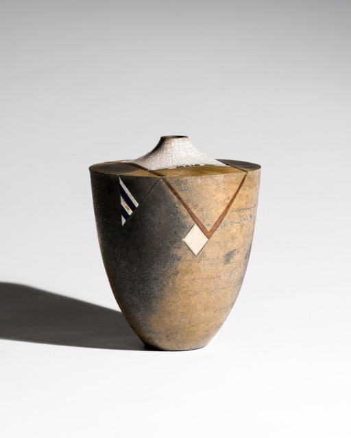 Hans-Peter Mader Sculptural Raku Lidded Studio Vase Germany, 1991 Studiokeramik