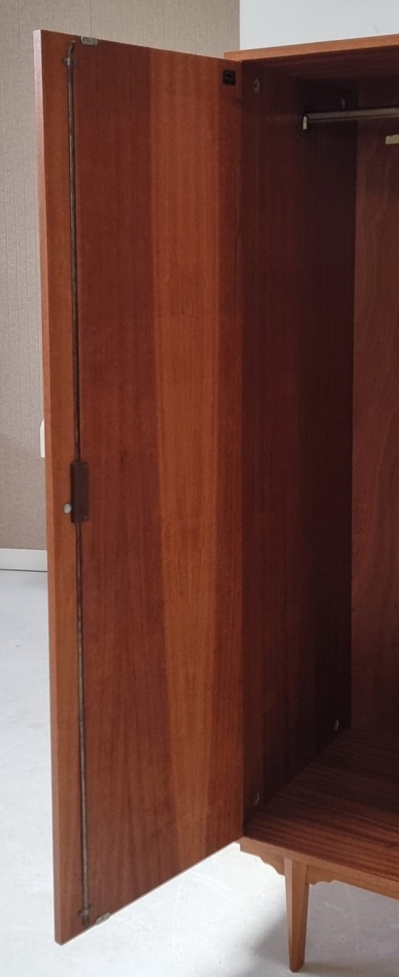 Mid Century Kleiderschrank – Kleiderschränke, Wood (photo 6 of 20)