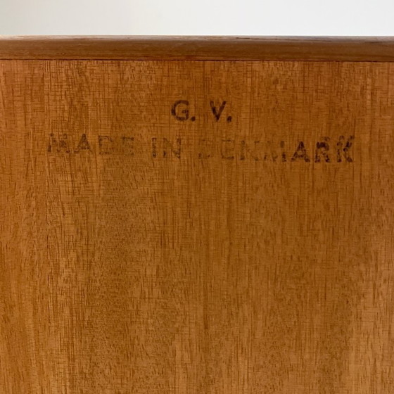 Image 1 of Escritorio de mediados de siglo de G.V. Gasvik para GV Møbler, teca, década de 1960, restaurado por expertos.