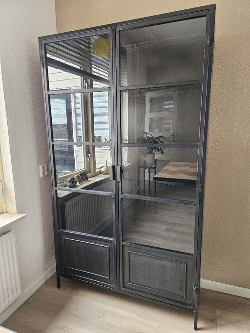 Kast