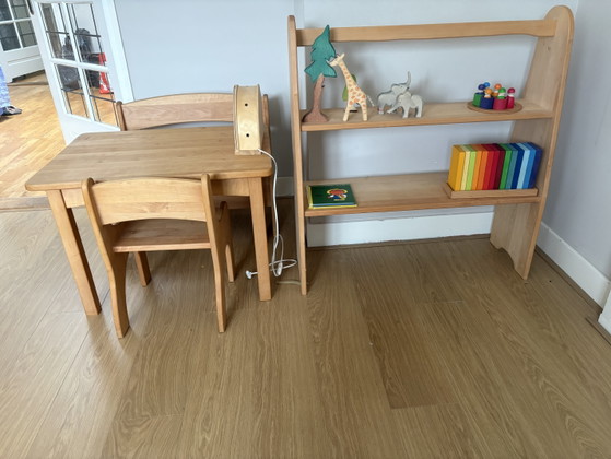 Image 1 of Essenhouten kinder meubilair