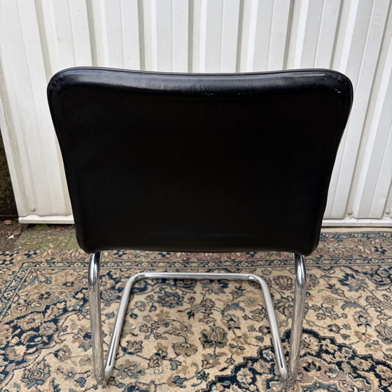 Pol International Midcentury-Stühle mit Rohrrahmen und Leder – Esszimmerstühle, Leather, Metal (photo 4 of 7)