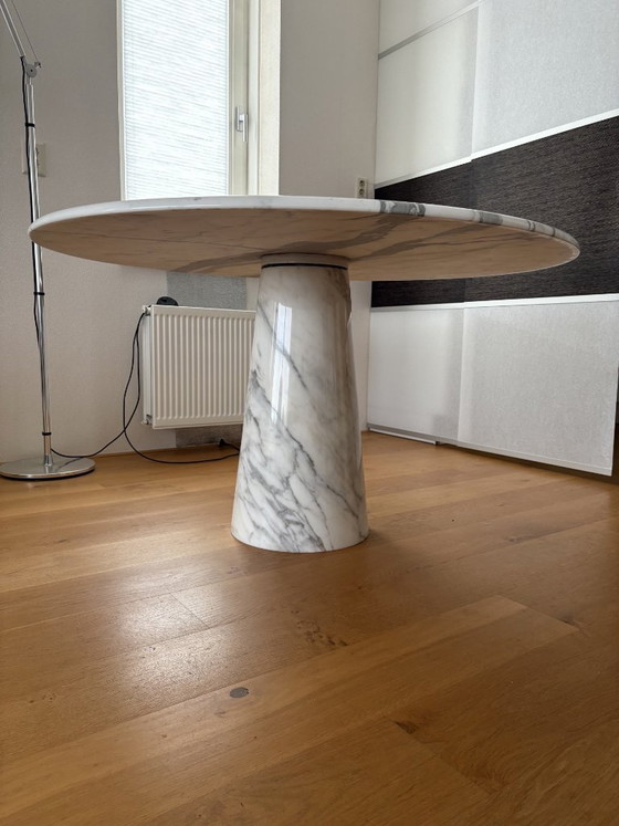 White Marble Dining Table (photo 5 of 9)