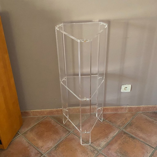 Console David Lange 1980. 90x36x30 cm. Plexiglas.