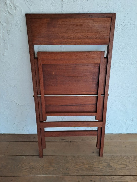 Image 1 of Casegoods Klappbarer flacher Stuhl