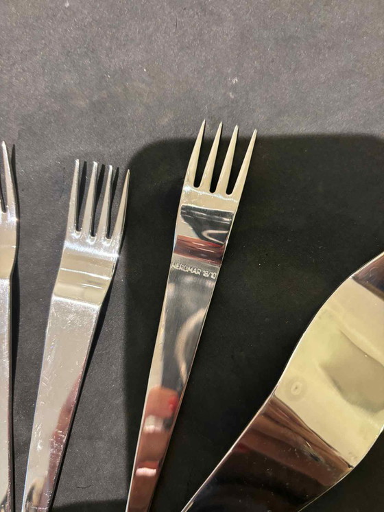 Image 1 of Servire un dessert Modernista Herdmar Portogallo