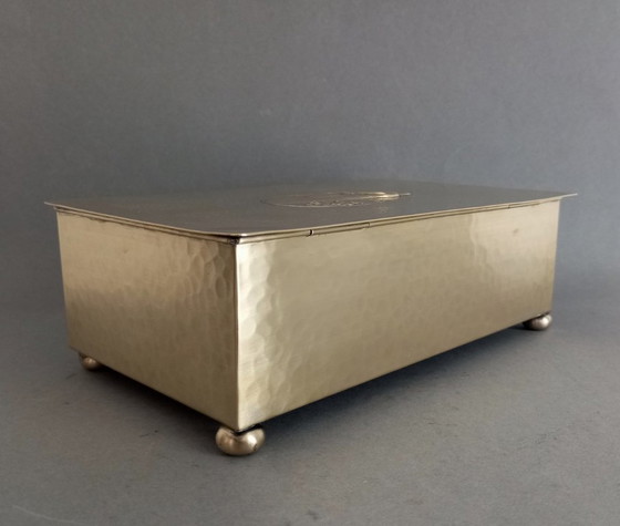 Image 1 of Caja de cigarros de cobre martillado WMF art déco/Jugendstil, alrededor de 1910