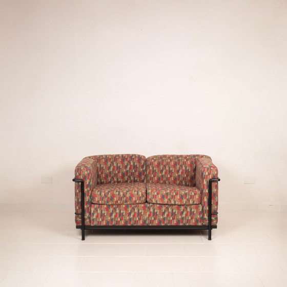 Divano LC2 di Le Corbusier, Pierre Jeanneret e Charlotte Perriand per Cassina – Divani (photo 9 of 27)