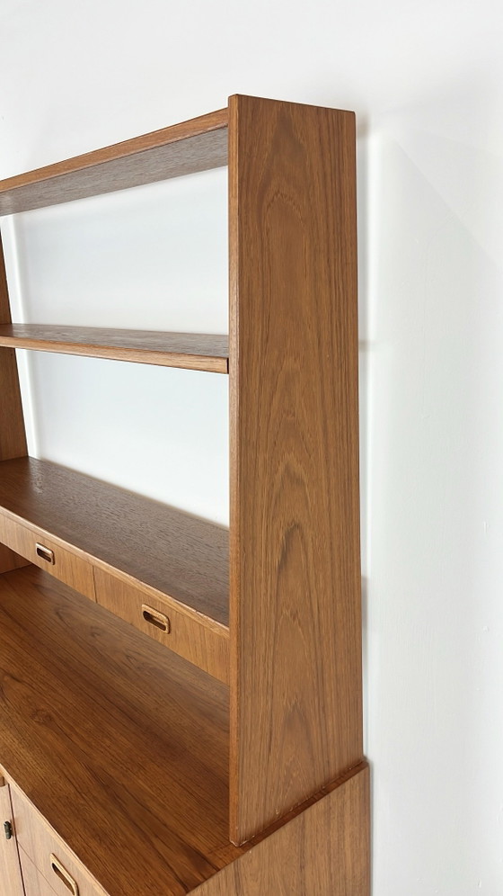 Swedish vintage teak veneer bookcase – Wood, Mid Century Modern (photo 14 of 16)