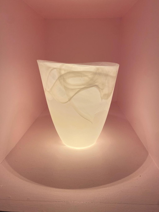 Vintage handgeblazen vaas met Swirl effect 