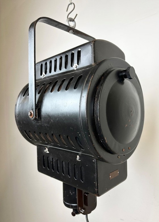 Image 1 of Pleins feux sur le théâtre noir vintage, années 1960