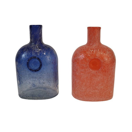 Image 1 of Paar blau-orangefarbene Blasenglasgefäße, Arabien, 2000er Jahre - Finnland