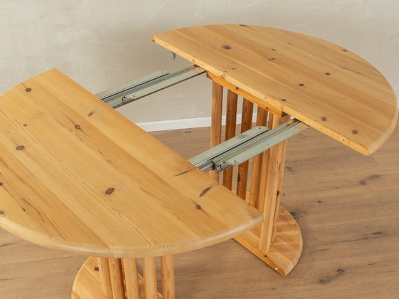 Image 1 of Kiefernholz-Esstisch aus den 80er Jahren, ausziehbar