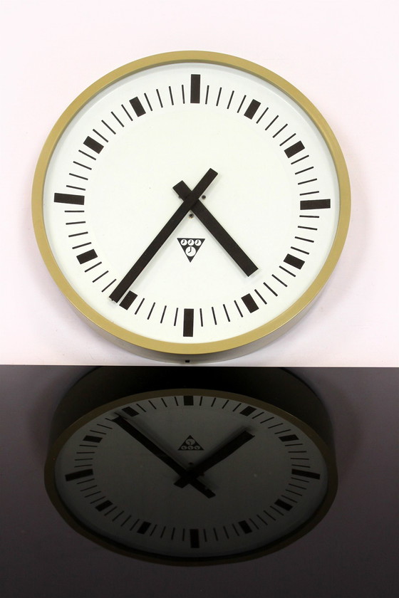 Image 1 of Vintage Industrial Wall Clock from Pragotron, 1970s