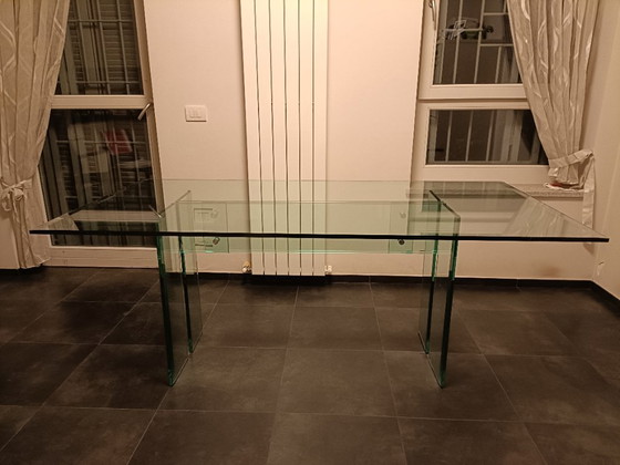 FIAM LLT Float Glass Table – Dining tables (photo 4 of 8)