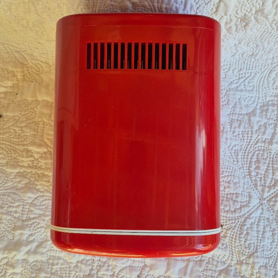 Coca-Cola « Ice Cold » 4-liter Mini-Fridge – Red and White Retro Design – Decorative Objects, Plastic (photo 6 of 14)