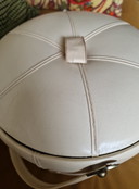 Pouf de couture, vintage, en simili cuir