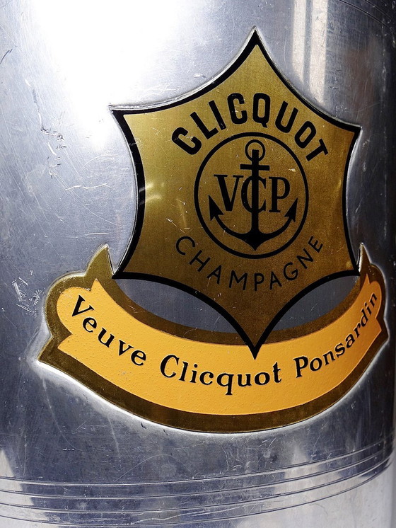 Image 1 of Champagne bucket Veuve Clicquot Ponsardin Vintage Métal Argenté/Aluminum