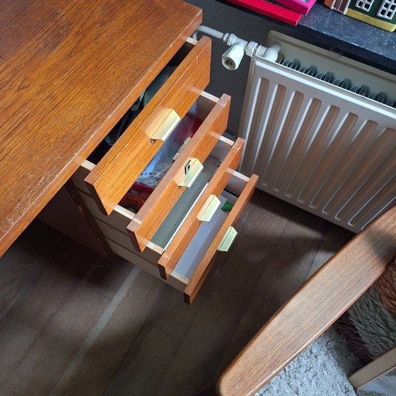 Image 1 of bureau vintage