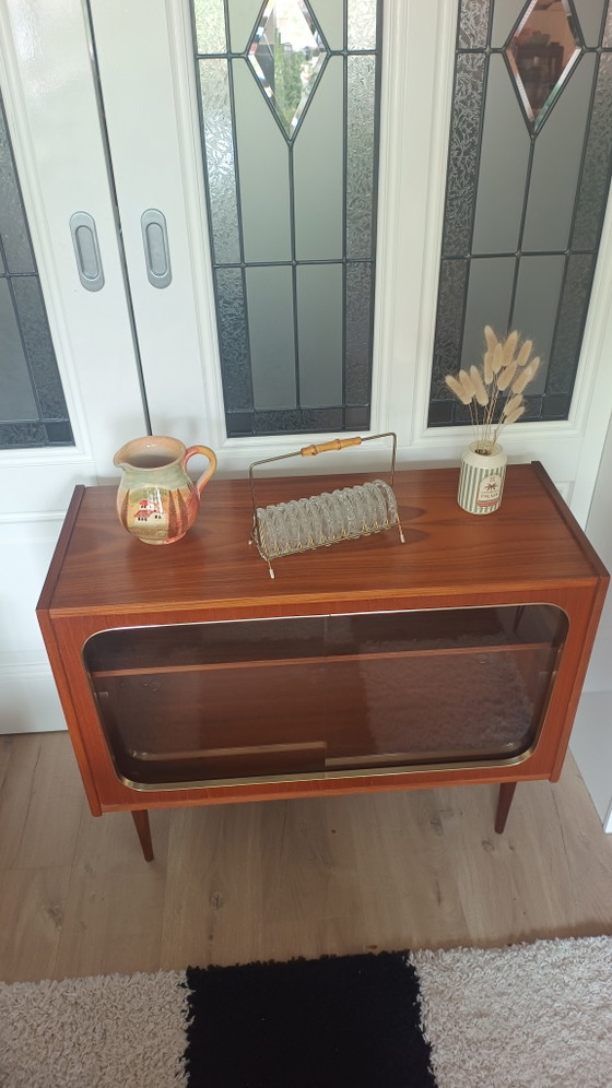 Image 1 of Vintage mid-century vitrinekastje / drankkastje in teak