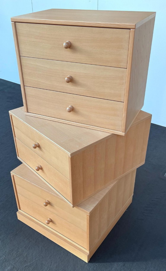 Image 1 of 'Die Collection' Wohnwand 8-teilig mit Vitrine, Schubladenkonsolen, Bücherborden in Esche natur Esche